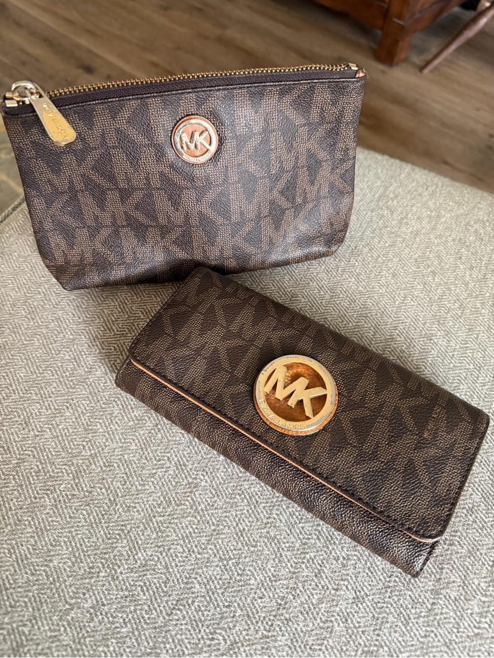 Michael Kors Bundle Brown Monogram Wallet and Makeup Pouch